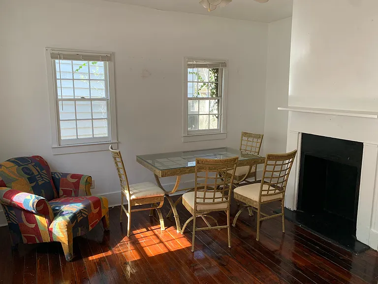 Den/Living Room