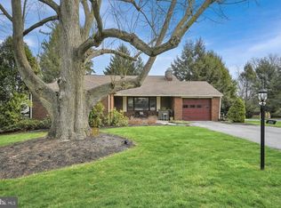 251 Saint Johns Dr, Camp Hill, PA 17011