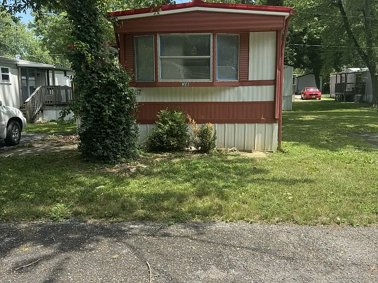957 W Independence St #38 — Photo 2