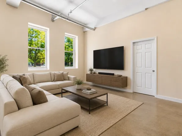 960 Broadway APT 2, Chelsea, MA 02150