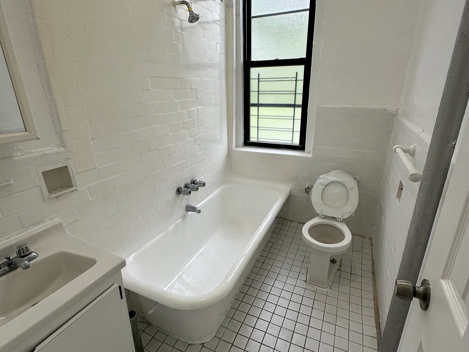 1746 President Street — Photo 3
