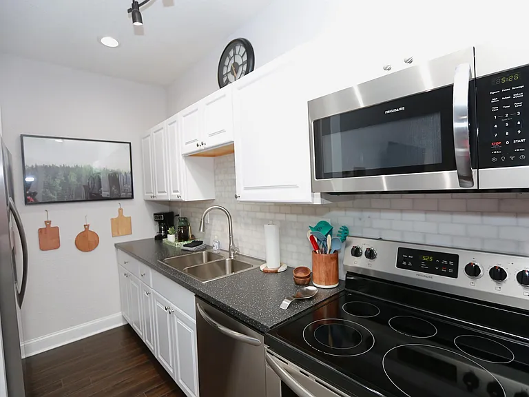 407 S Melville Ave — Photo 57