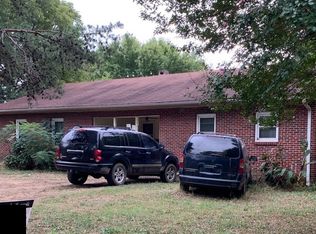 15 E Rocky St #A, White, GA