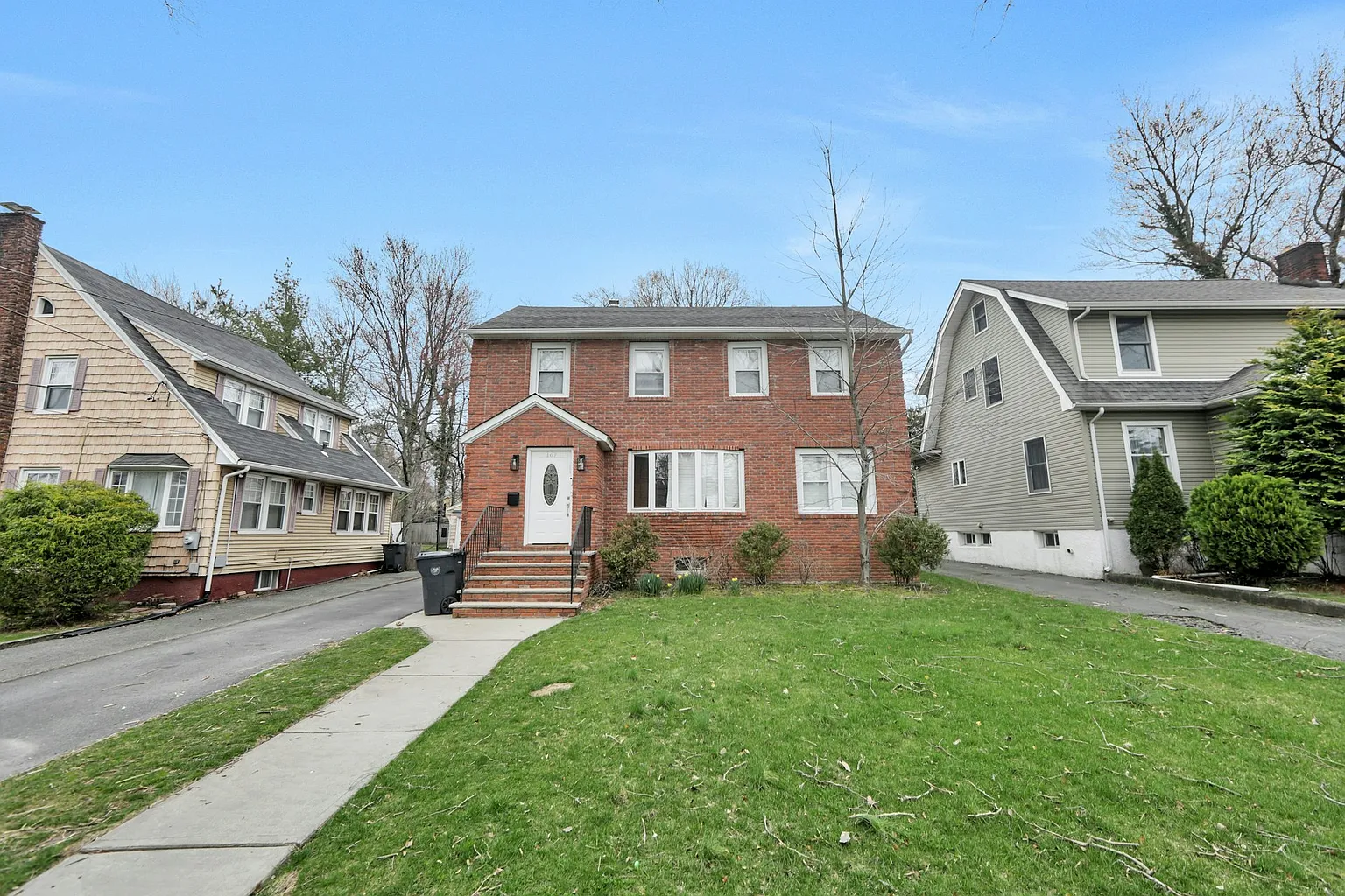 167 Rockwood Pl photo 1