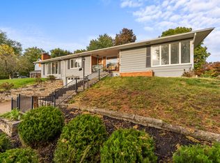 301 Ash St, Muscatine, IA 52761