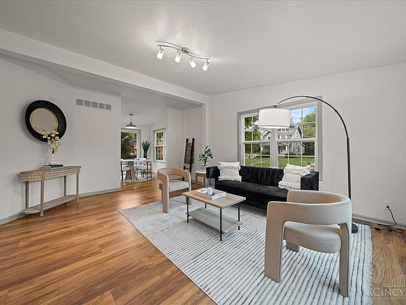 3rd image of 6243 Aspen Ave