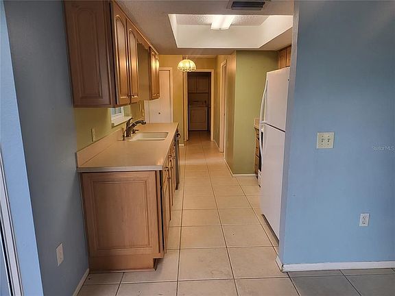 3rd image of 12165 Gulfstream Blvd