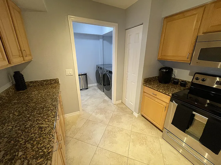 1801 N Flagler Dr #502 — Photo 45