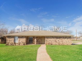 1200 Sandstone Dr, Cleburne, TX 76033