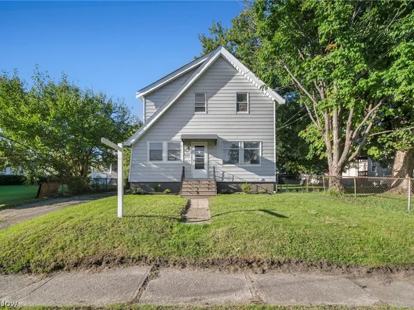 2407 Mira Ct, Cleveland, OH 44109