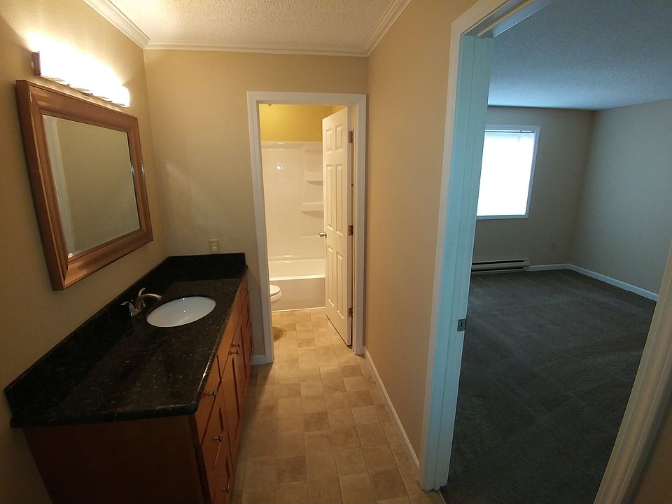 1st image of 13040 12th Ave SW APT 4