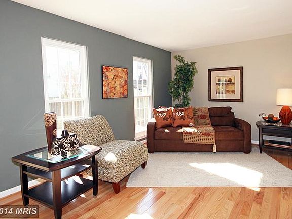 3rd image of 10081 Bunker Woods Ct