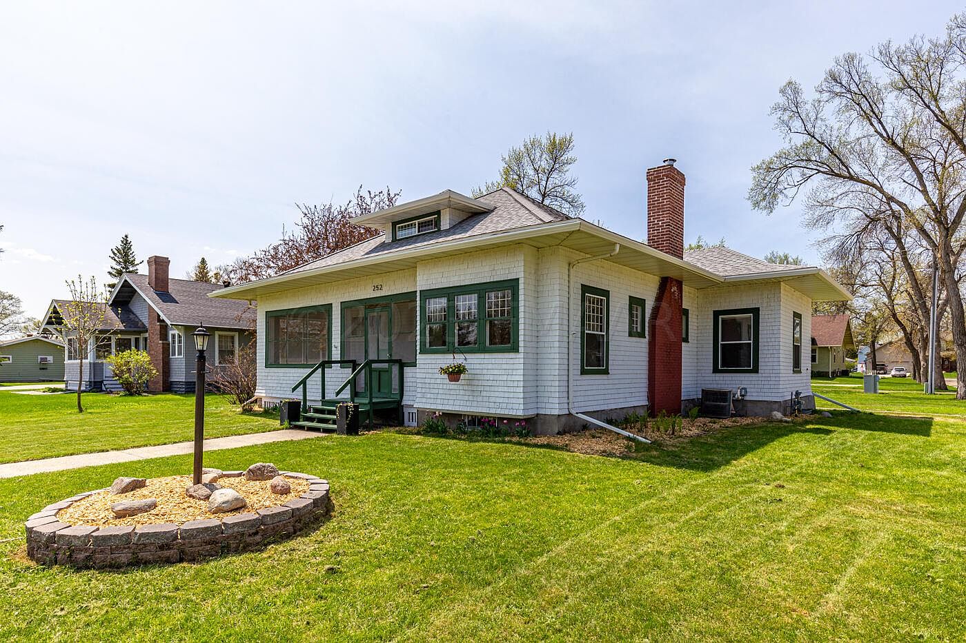 252 10th Ave N, Casselton, ND 58012 Zillow