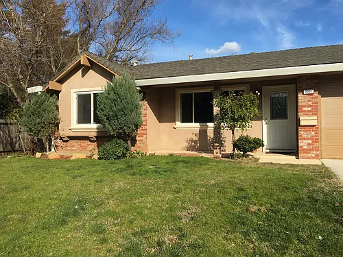 9001 Feather River Way Photo 1