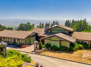 286 Summit View Ln, Fortuna, CA 95540