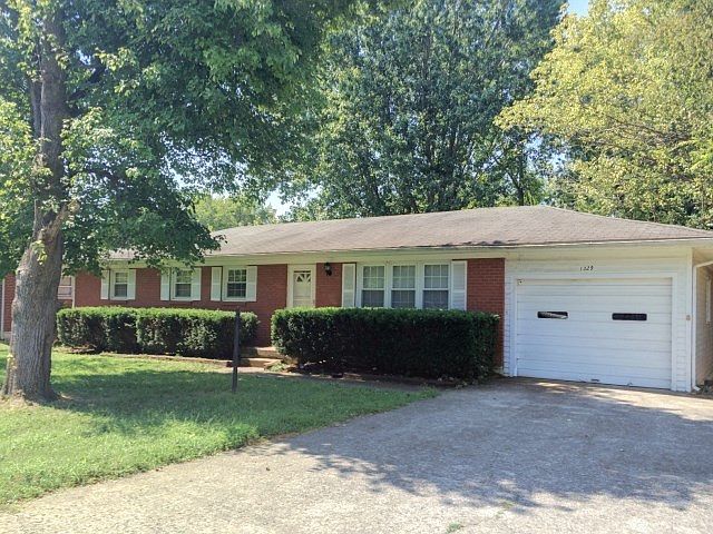 1st image of 1329 S Lee Dr