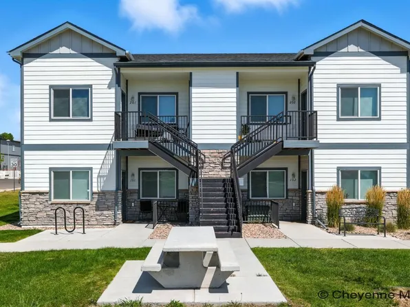 1621 Richard Martin Dr, Cheyenne, WY 82007