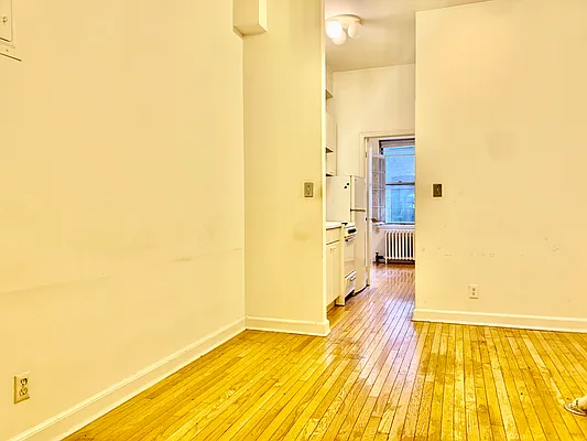 Rented by Corcoran | media 21