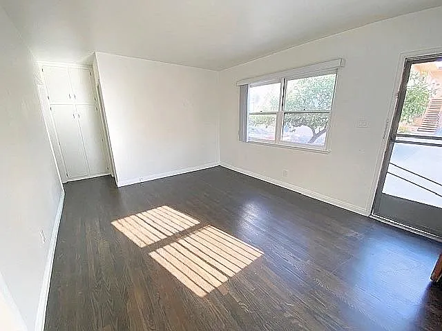 345 Burchett St #G — Photo 12