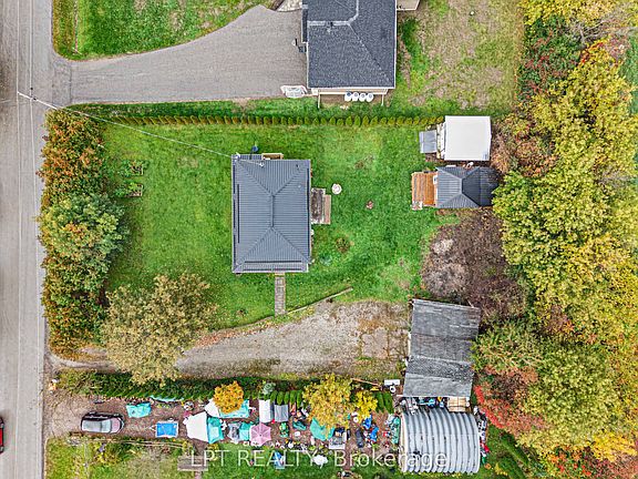 3rd image of 75 Wakeford Rd