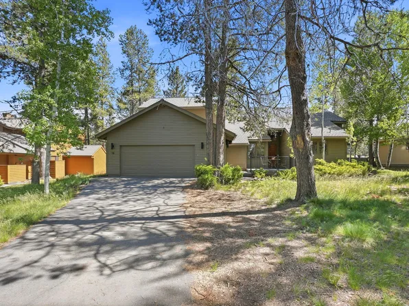 17901 Red Cedar Ln, Sunriver, OR 97707
