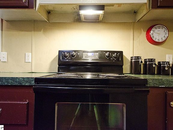 5th image of 109 Fleetwood Dr