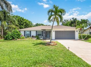 4519 Lakewood Blvd, Naples, FL 34112