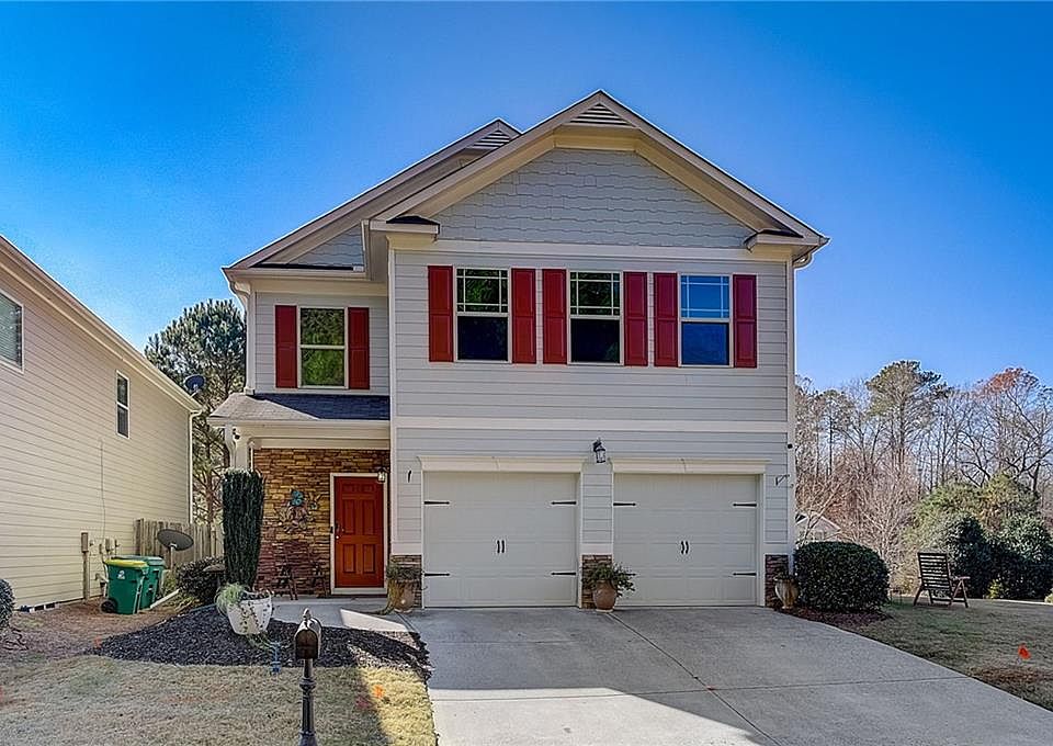 1st image of 300 Alcovy Way