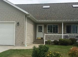 2755 Weatherwood St, Mount Pleasant, MI 48858