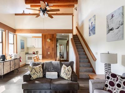 3180 Aspen Grv, Truckee, CA, 96161
