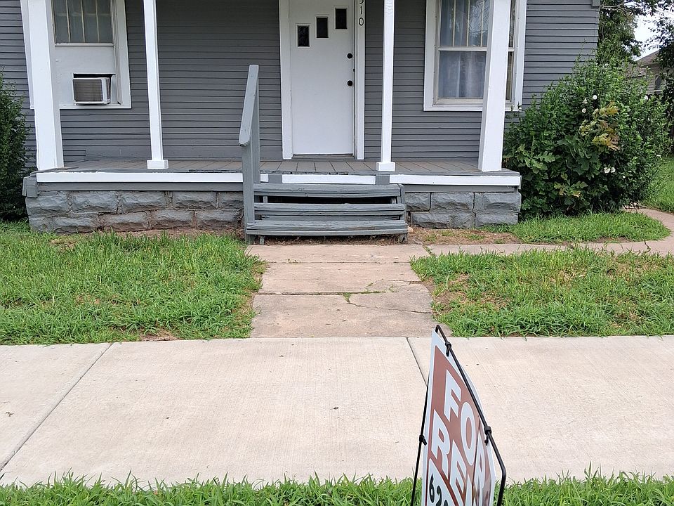 1st image of 510 W 10th Ave