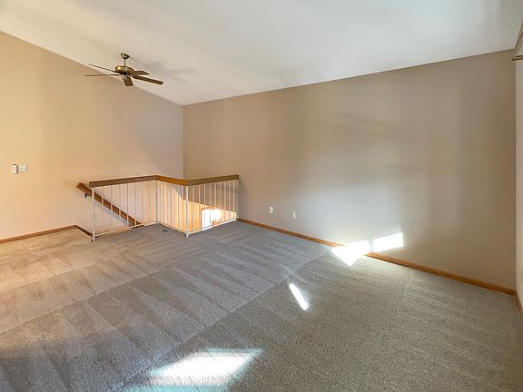 3rd image of 3692 Gershwin Ln N