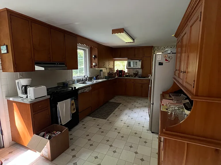 9910 Thwing Rd — Photo 30