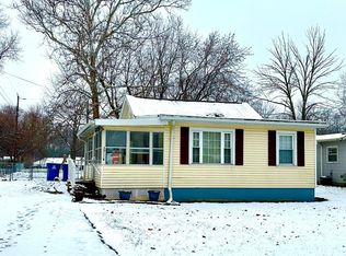 305 Strawberry Ln, Indianapolis, IN 46219