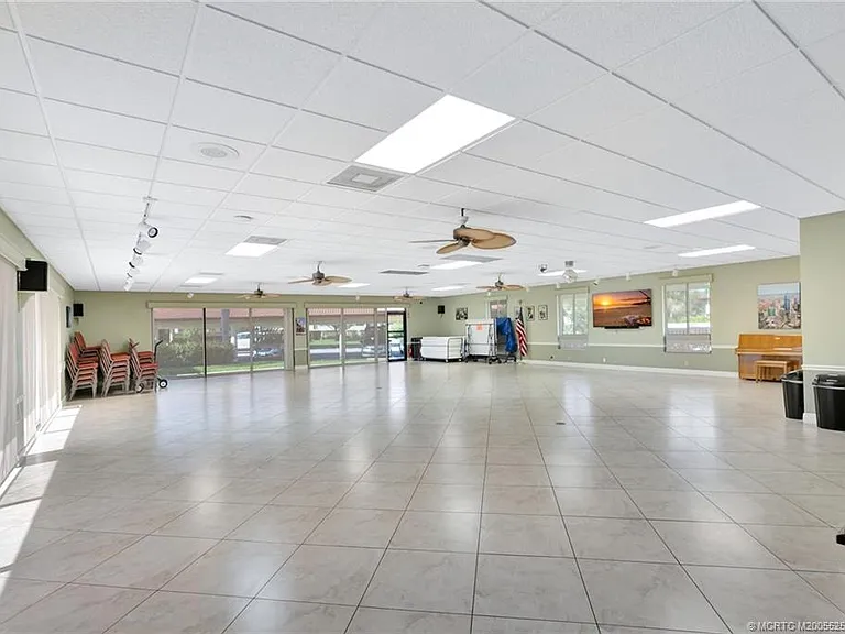 511 SW South River Dr #207 — Photo 49