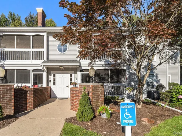 605 Curzon Ct #14, Howell, MI 48843