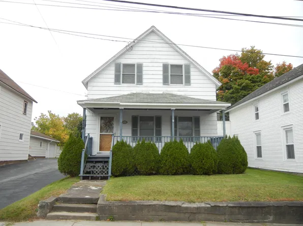 138 Emmons St, Saranac, NY 12981