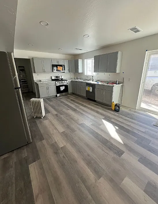 3 bed, 2.5 bath, 2200 sqft, $2,850 — Photo 3