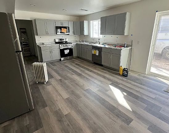 3rd image of 1621 N Center St Unit 2