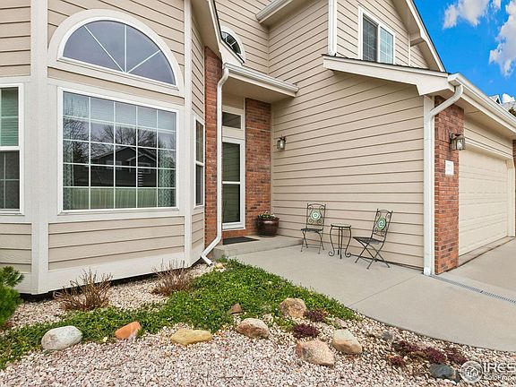 3rd image of 2214 Sweetwater Creek Dr