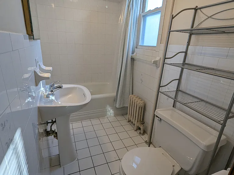 Pierre Ave — Photo 9