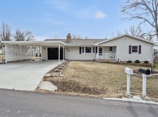 140 Honeysuckle Ln, Branson, MO 65616