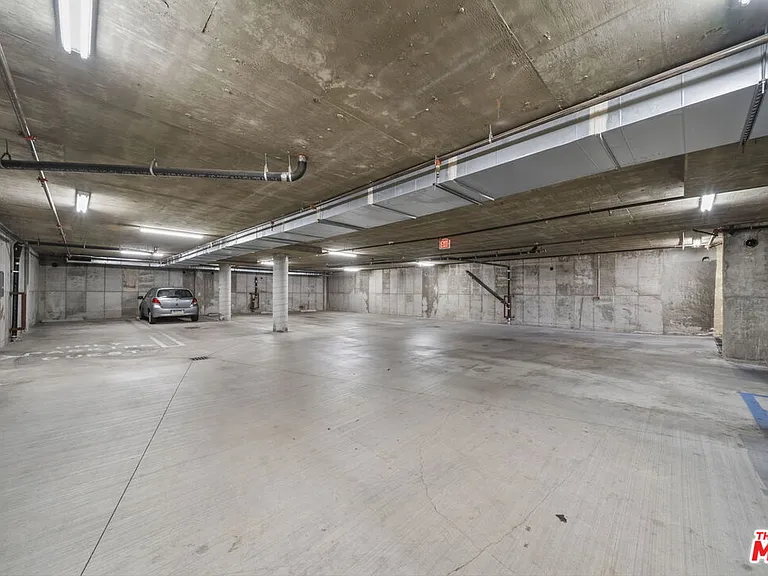 5315 Bellingham Ave #204 — Photo 23