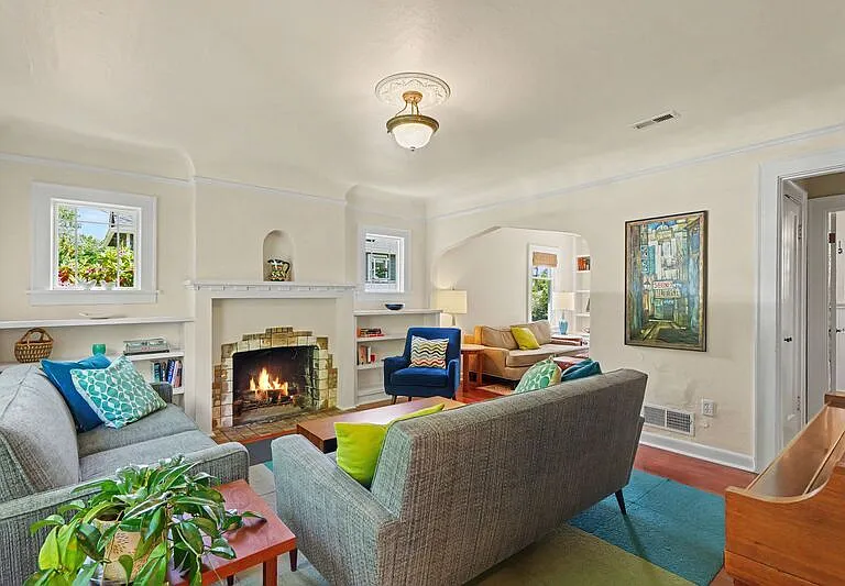 351 NW 84th St — Photo 4