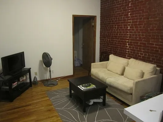 Rented by Citi Habitats | media 21