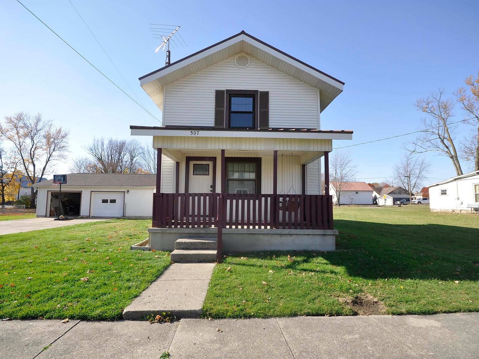 307 N Plum St, Farmland, IN 47340 Zillow