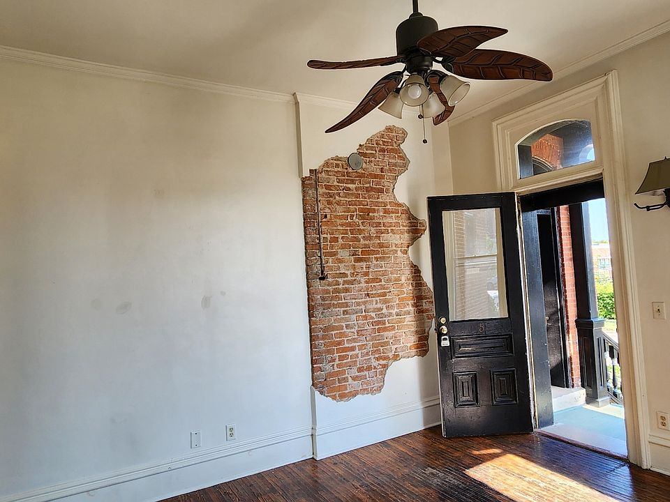 2nd image of 129 N 2nd St #5
