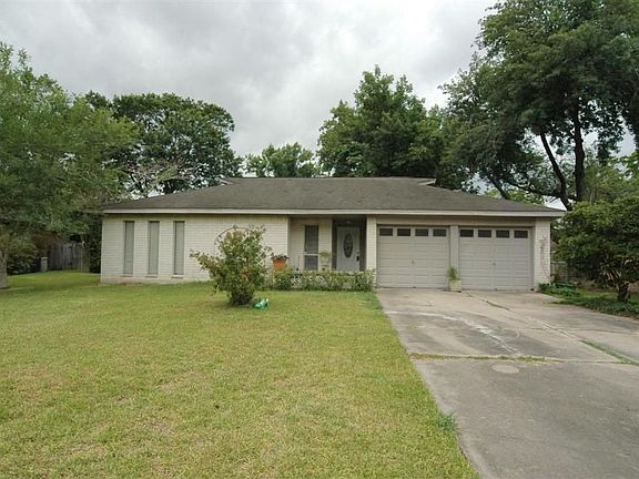 2nd image of 510 Portage Ln
