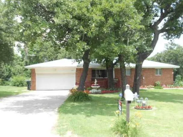 10621 Tumilty Ter, Midwest City, OK 73130