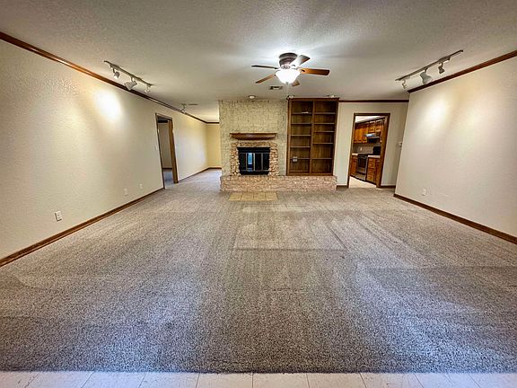 2nd image of 3641 Lakeshore Dr